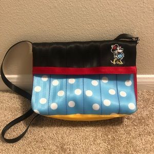 Minnie Mouse Colorblock Crossbody Harvey’s